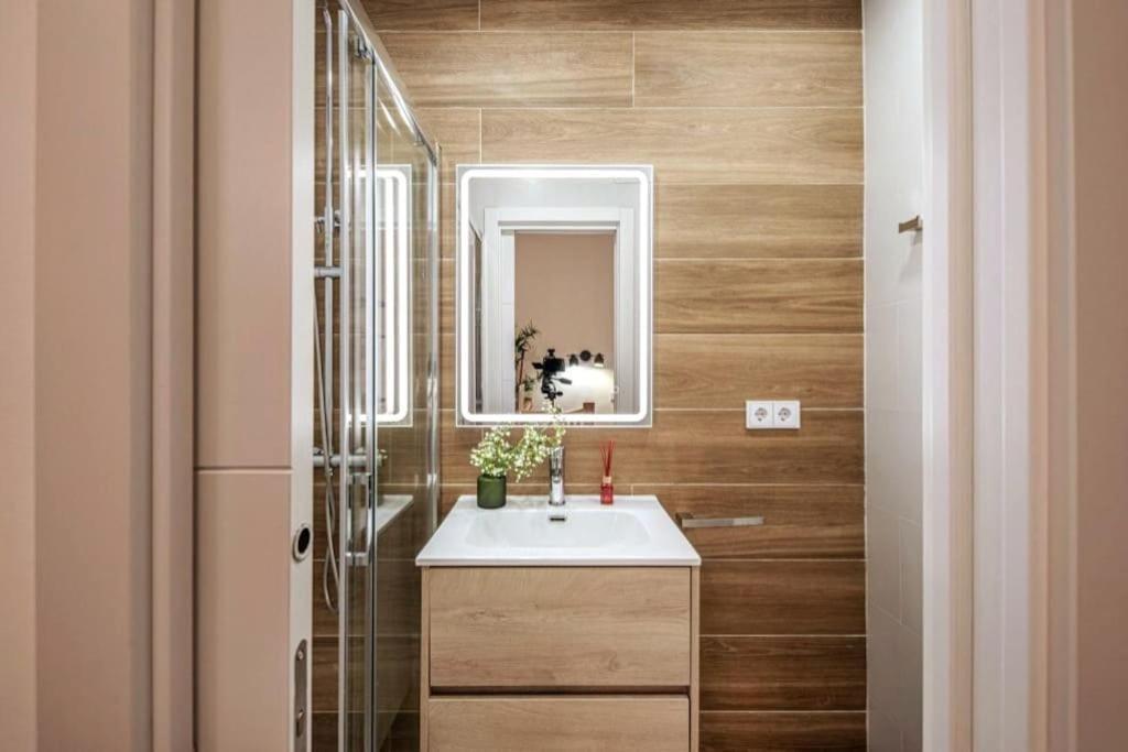Alegria Urbana Cerca De Calle Alcala Madrid Ngoại thất bức ảnh